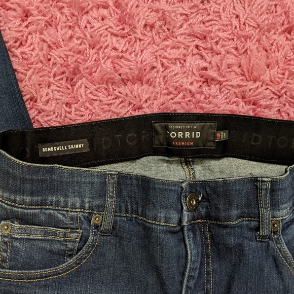 Torrid Bombshell Skinny Jeans - Picture 2 of 4